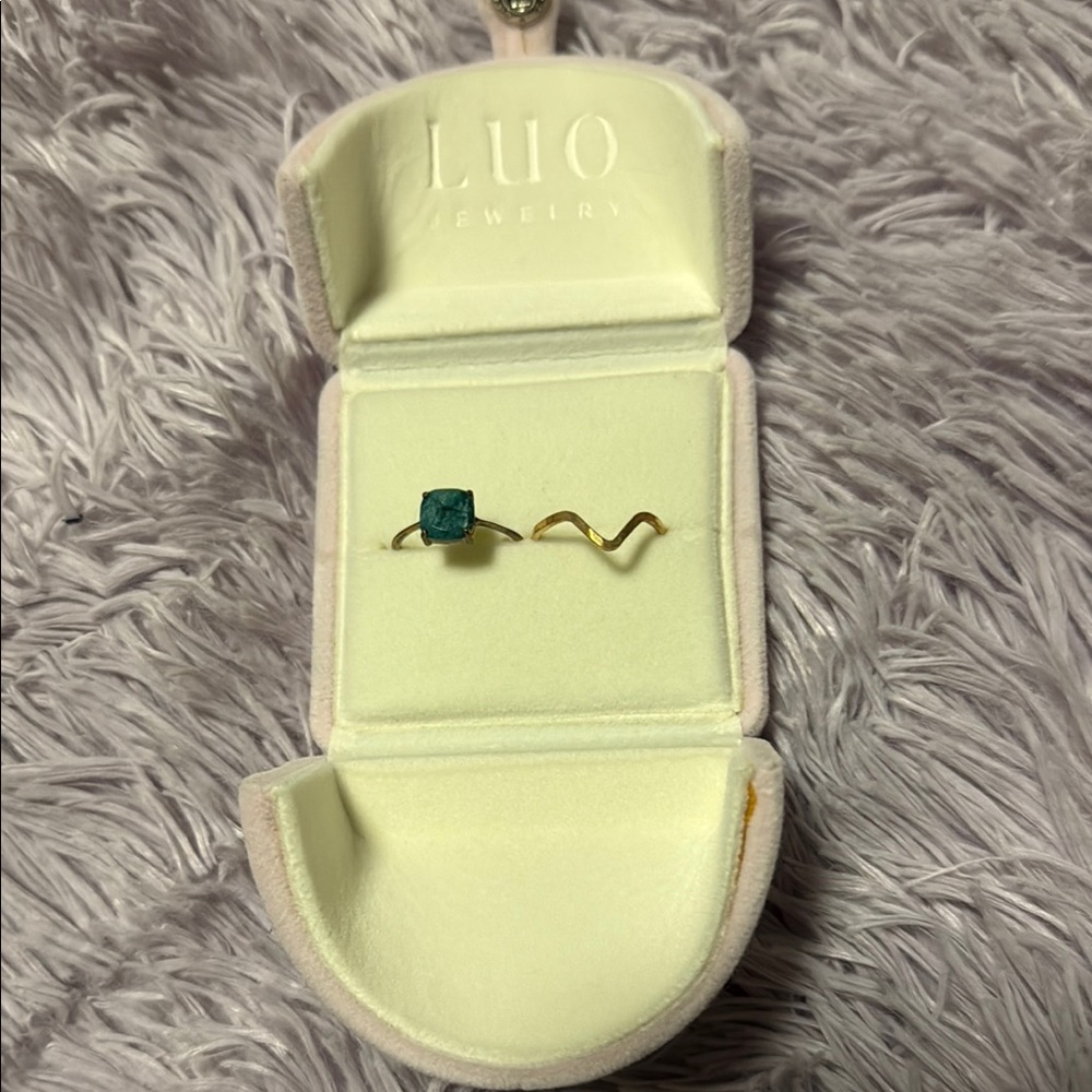 Emerald and Rose Gold Rings - Picture 3 of 4